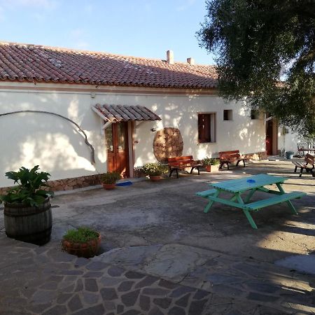 B&B La Taerra Порто Сан Паоло Екстериор снимка